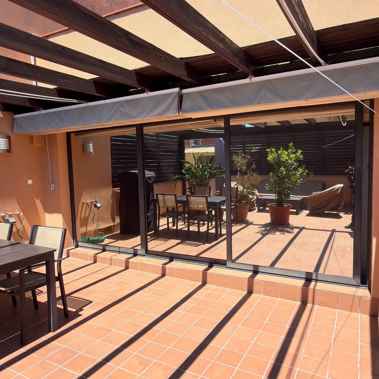Cerramiento acristalado en terraza de vivienda